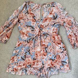 Jaase Floral Romper size Medium
